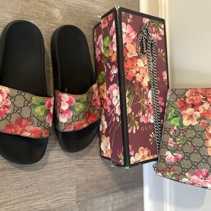 Gucci Slides Floral Print Slides W/ Gucci chain wallet
